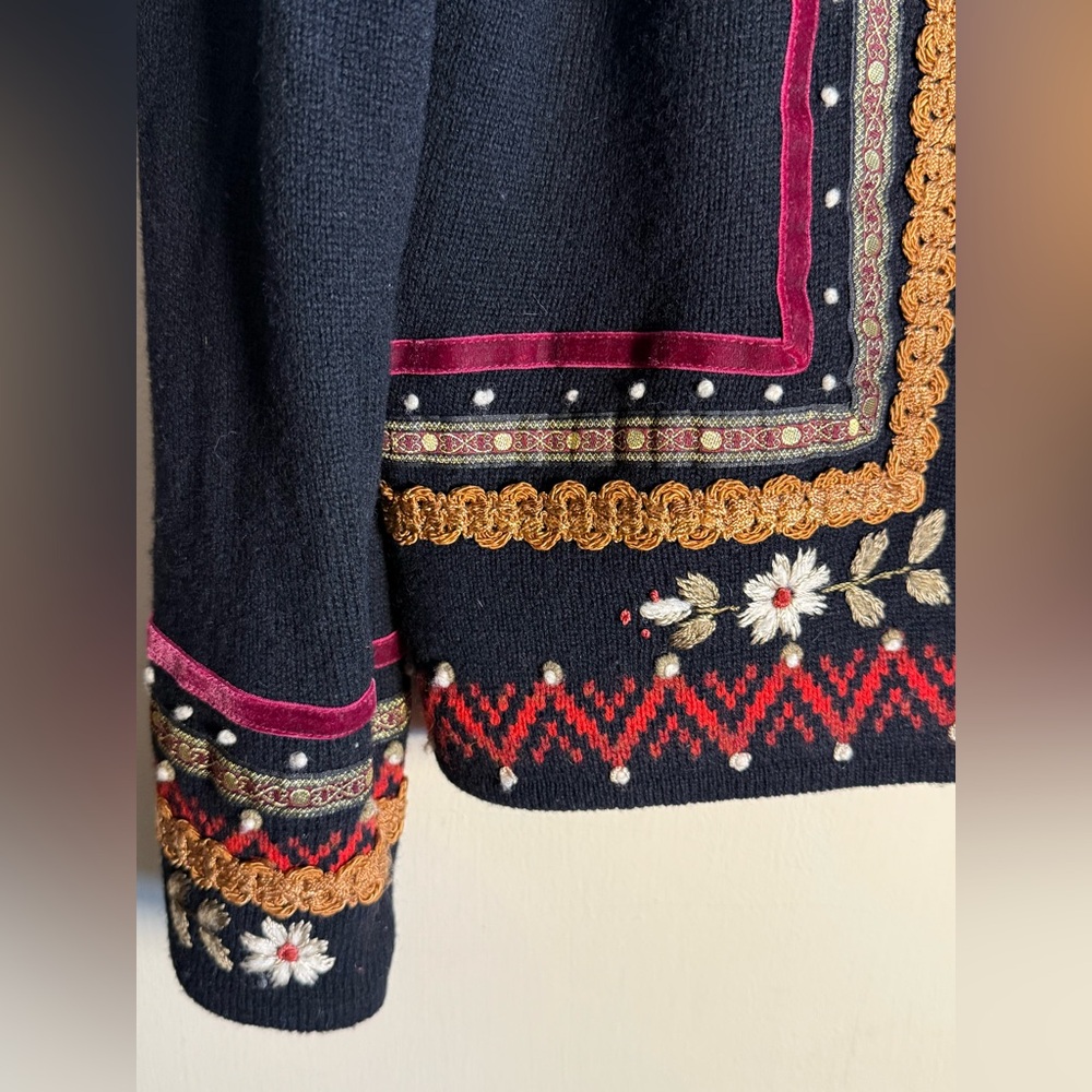 Icelandic Designs wool floral embroidered lined sweater jacket cottagecore Large - Picture 4 of 10